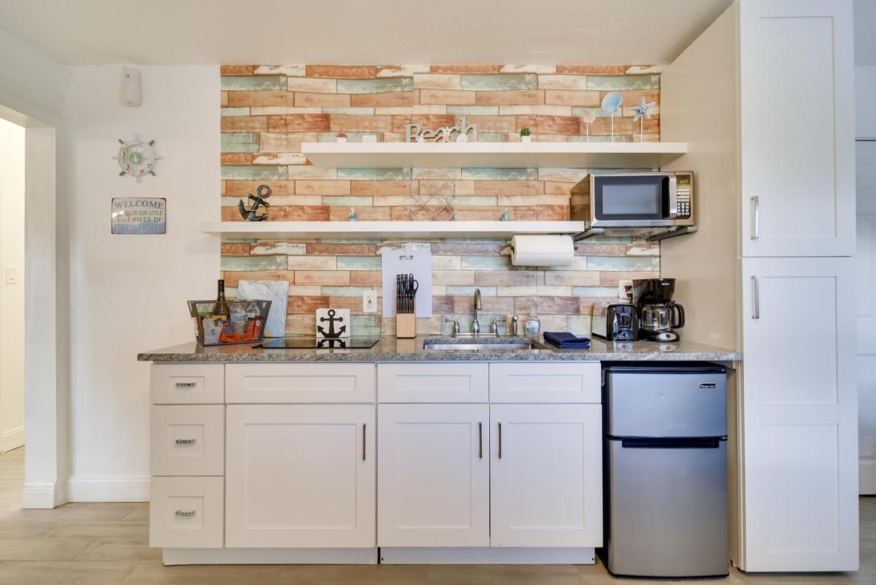 Pet-Friendly Gulfport Home Walkable Location! St. Petersburg Exterior photo